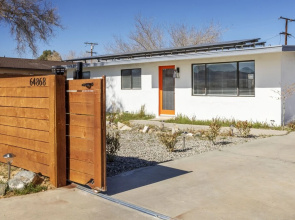 Walpi Ranch - Joshua Tree Getaway W/ Hot Tub, Fire Pit & Bbq! 3 Bedroom Home by RedAwning
