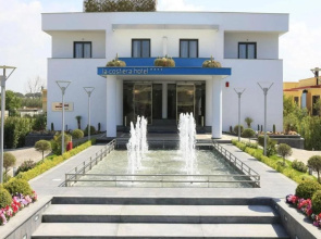 La Costiera Hotel