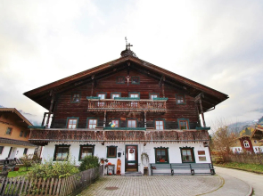Vintage Apartment in Salzburg near Ski Area