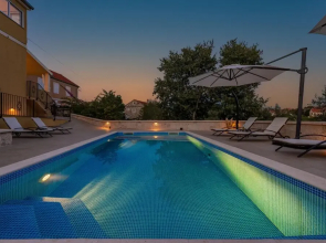 Beautiful Villa Sali Island Getaway Located 150 M From The Beach Private Pool