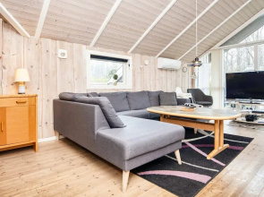 8 Person Holiday Home in Juelsminde-by Traum