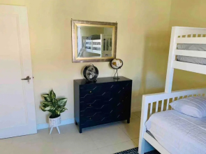 720 Sea Breeze Vacation Home