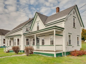 Inviting & Spacious Vacation Rental in Pittsburg!