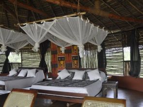 Cadjan Earth eco lodge
