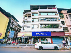 Opal Comforts- A Business Hotel