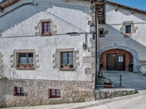 House With 5 Bedrooms in Baráibar, With Wonderful Mountain View, Furni