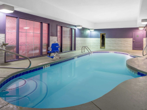 La Quinta Inn & Suites by Wyndham Atlanta Stockbridge
