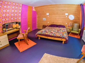 Cottage in Locquirec With Beach Access