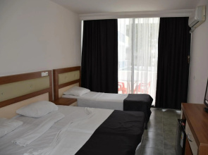Vi̇va Beach Hotel