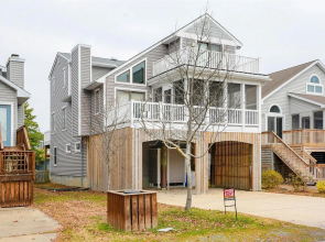 209 Parkwood Street by Long & Foster