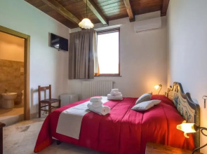 Apartment Near Mount Etna With Hot Tub