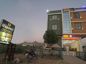 Hotel Kareda Inn