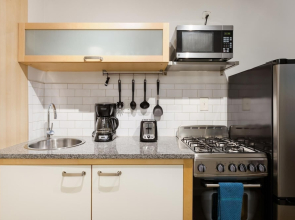 Chic Premium Studio E Easy Access To Buckhead Midtown Incl Weekly Cleans
