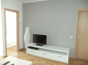 North Lane Apartment