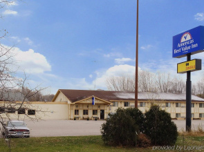 Faribault Hometown Inn & Suites