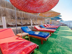 Amphora Hotel