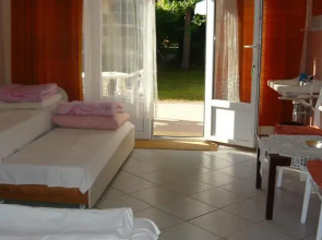 Youth Hostel Villa Benjamin