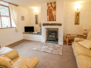 2 Stable Cottage