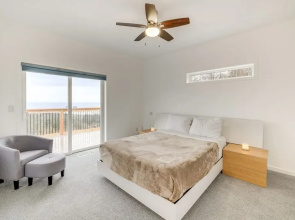 Lovely Rockaway Beach Home w/ Pacific Ocean Views!