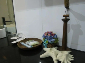 Anilao Awari Bay Resort