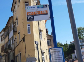 Modern house - air cond, free parking, breakfast