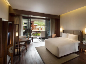 DoubleTree Resort by Hilton Hainan Qixianling Hot Spring