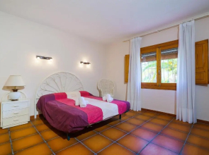 Villa Cantallops