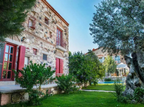 Alacati Zeytin Konak Hotel