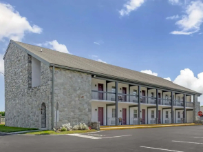 Best Western Plus Revere Inn & Suites