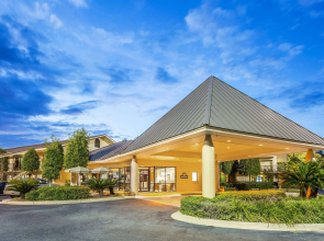 Days Inn by Wyndham Lake Park/Valdosta