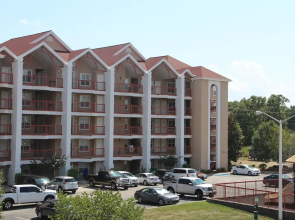 Grand Crowne Resort