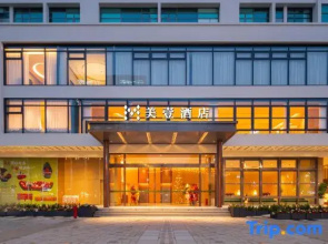 MOne Hotel