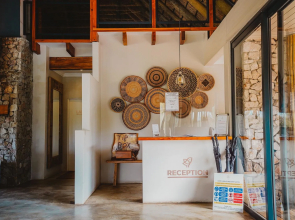 Barefoot Addo Elephant Lodge