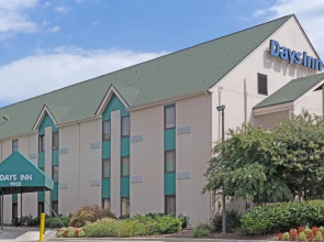 Days Inn Lanham Washington Dc