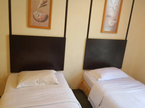 OYO 277 Hotel Shangg