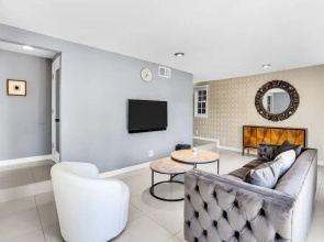 Cahuenga Park by Avantstay Hollywood Hills Home