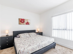 Brand new 2 Bedroom Apartment on Hawthorn Ave Hollywood 2 Apts by RedAwning