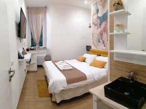 Abbracci leandra Rooms