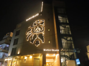 Hotel Maple Grand