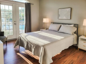 Legacy Villa 1103 - 1 Bedroom 1 Bath With Garage in Beachside Neighborhood