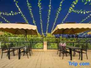 Jingyi Mingtang Homestay Hotel (Chundu Road Railway Station Branch, Luoyang)