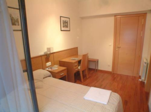 Hostal Tranches