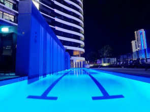 Oracle Broadbeach Apartments