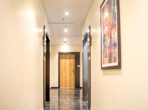 Townhouse 77521 Royal Crown