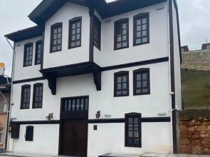 Mecit Kaptan Konağı