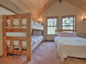 Wraparound Deck & Pool Access: Truckee Cabin