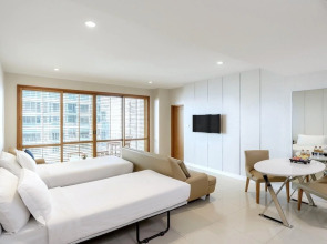 Отель Grande Centre Point Ploenchit