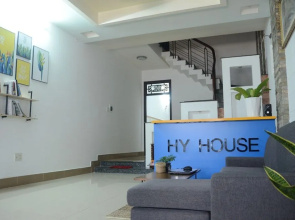 Hy House - Hostel