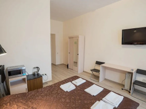 Апартаменты «На Лебедева 10В»