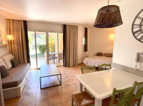 Grand studio Golf de Pont Royal